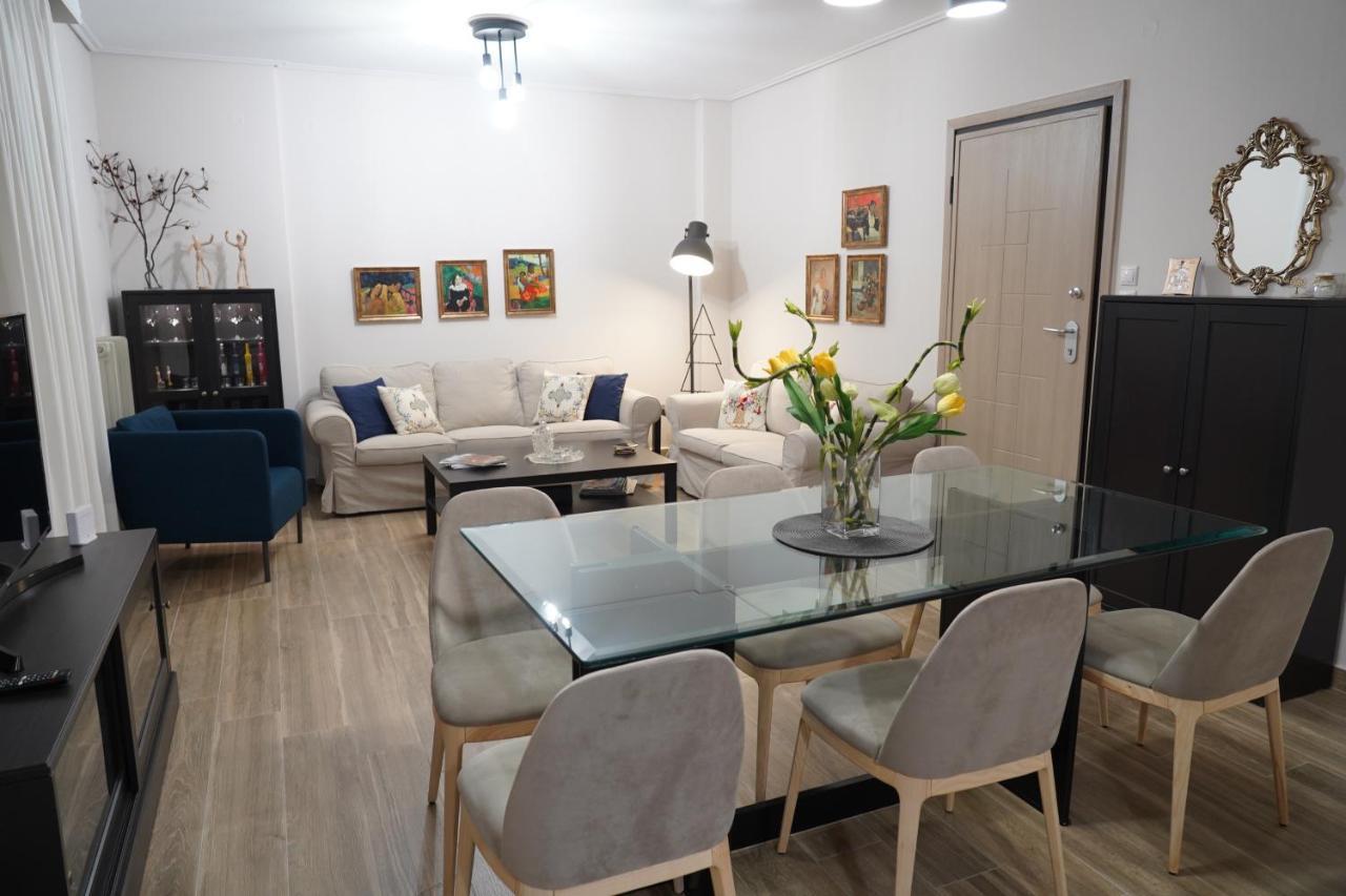 Larissa Downtown Apartment With Parking Esterno foto