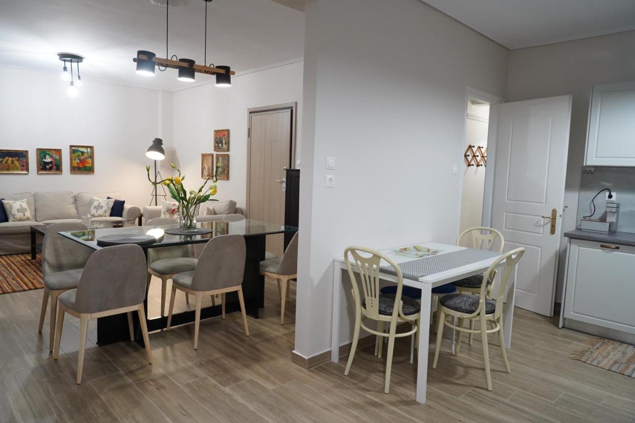 Larissa Downtown Apartment With Parking Esterno foto